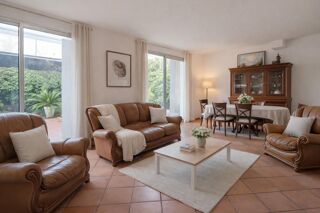  Propriété/château à vendre 8 pièces 240 m²