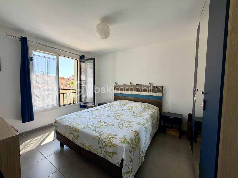 Vente Appartement Appartement T3 récent avec terrasse, garage et cave Hyeres