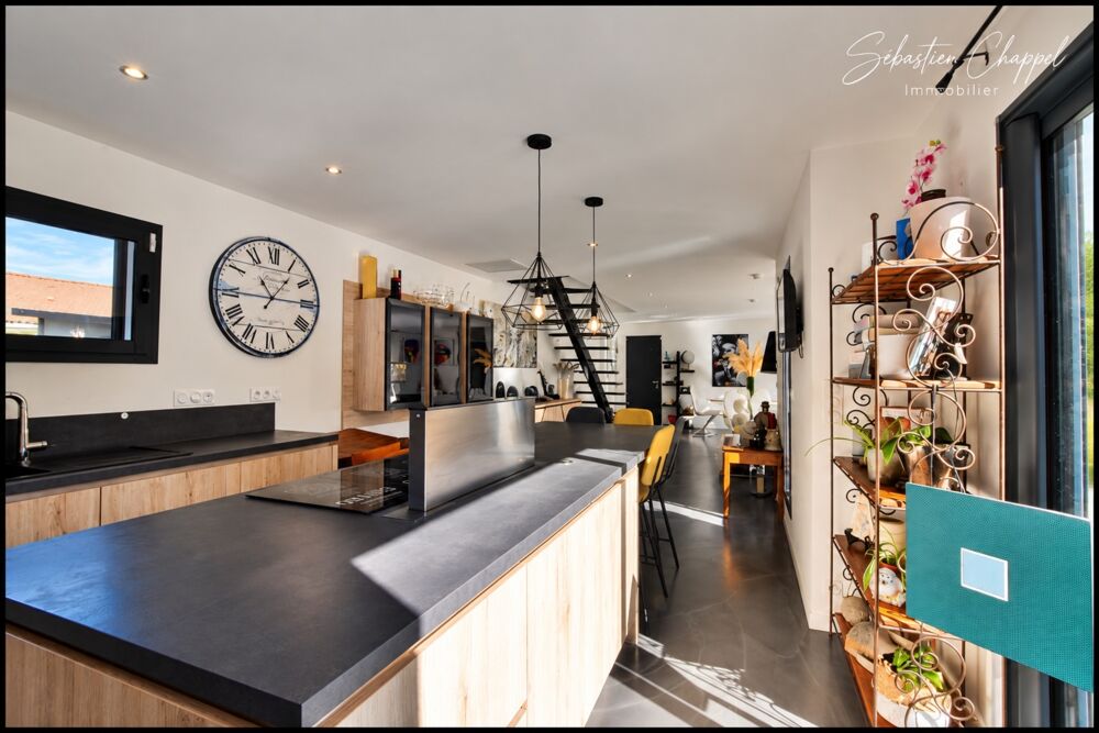 Vente Maison MONTBLANC – VILLA CONTEMPORAINE DE 2018 AVEC PISCINE ET PRESTATIONS HAUT DE GAMME Montblanc