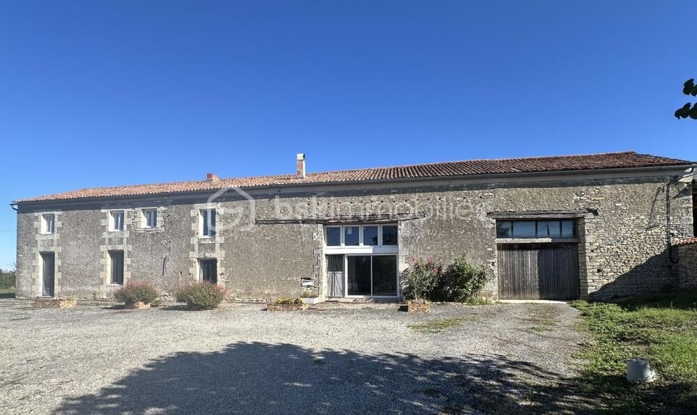 Grande longère avec terrain de 3700 m2