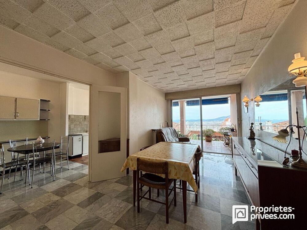 Vente Appartement Appartement spacieux avec terrasse et parking, quartier Saint-François - Grasse Grasse
