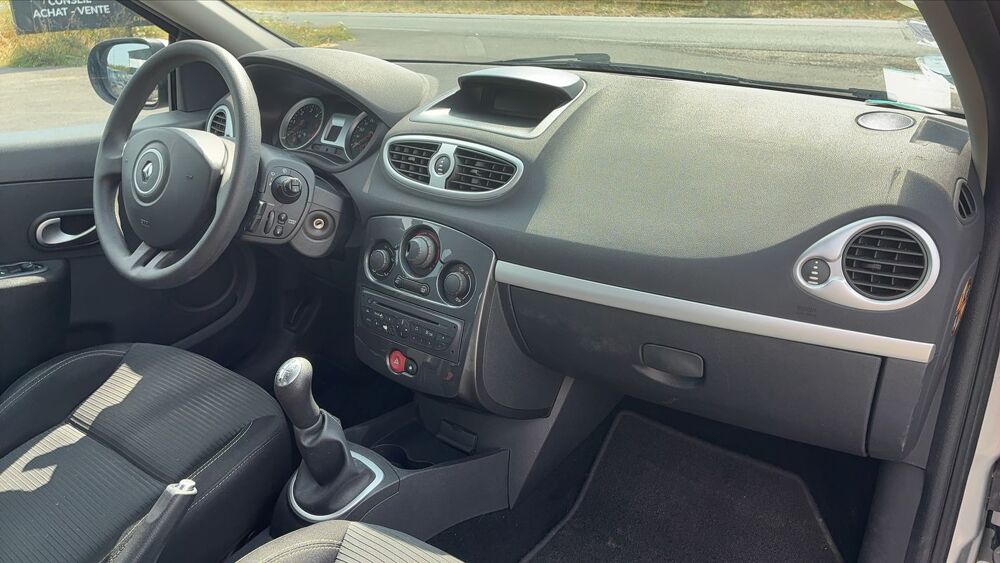Clio 1.5 DCI 90 Expression 2012 occasion 76230 Isneauville