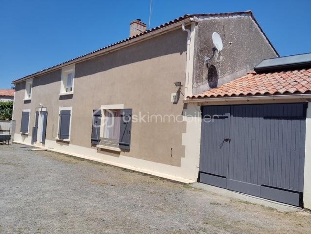 Maison authentique dans un village à caractère