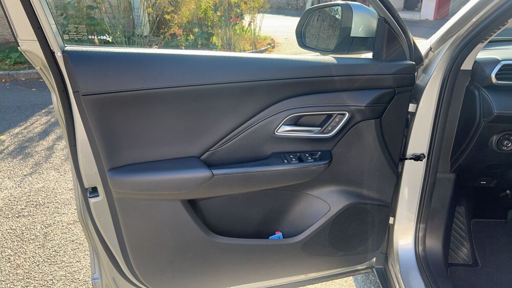 MG.ZS III 1.5 L HYBRID+ 197 ch Luxury - Premi&egrave;re main Garantie con 2025 occasion 49300 Cholet