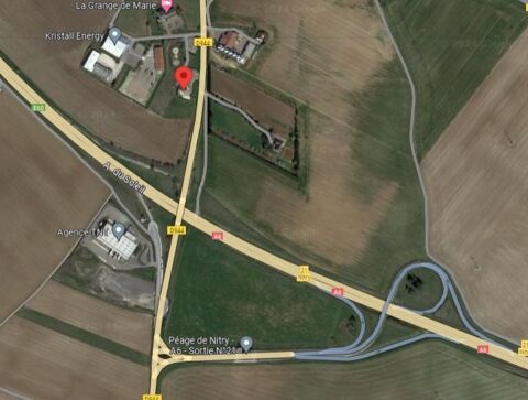 A LOUER - ENSEMBLE IMMOBILIER A VOCATION COMMERCIALE 9624 89310 Nitry