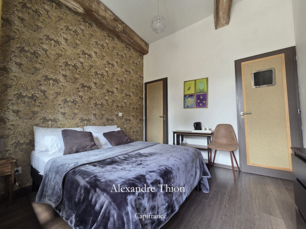 à vendre  Propriété/château Pérouges (01800)