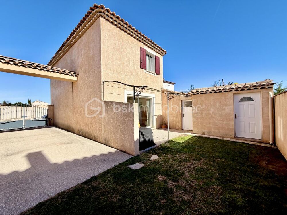 Maison T4 duplex  Garage 50 m²  Jardin  300 m² terrain  Salon-de-Provence