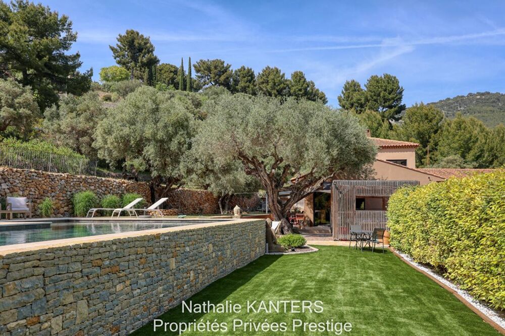 Maison 8 pièces 230 m² · à Sanary sur Mer · 230 m² · 1 830 000 €