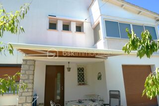  Propri�t�/ch�teau � vendre 5 pi�ces 200 m�