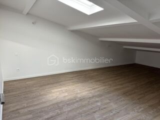  Appartement � louer 4 pi�ces 80 m�