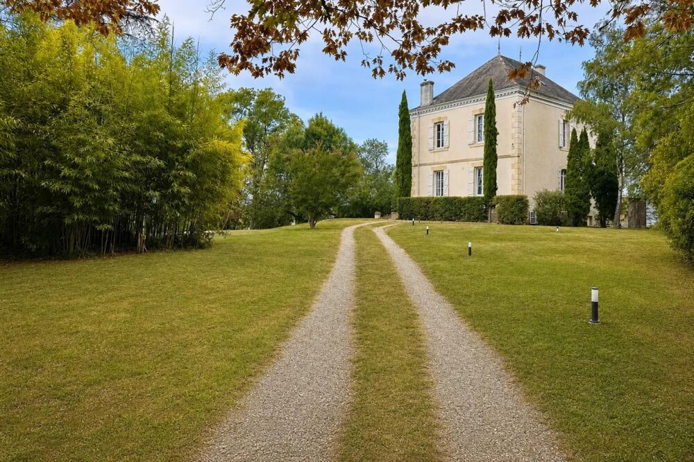 Demeure Bourgeoise de 160 m² - au coeur de la campagne gersoise