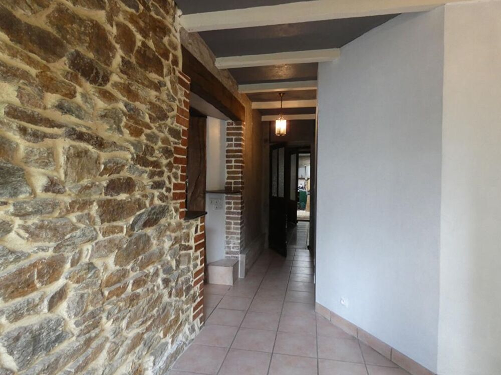 A 15mns de DINARD, maison en pierre, très bon état, 8 pièces et 6 chambres !