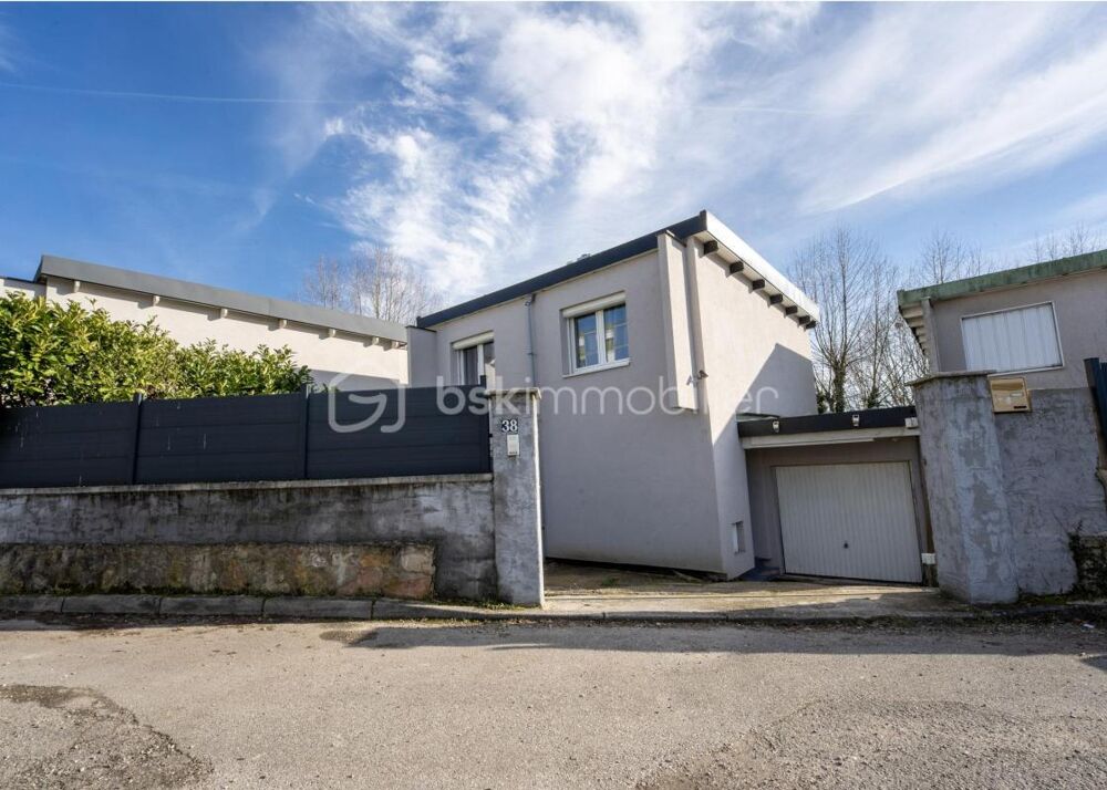 Maison 4 pièces avec jardin et garage