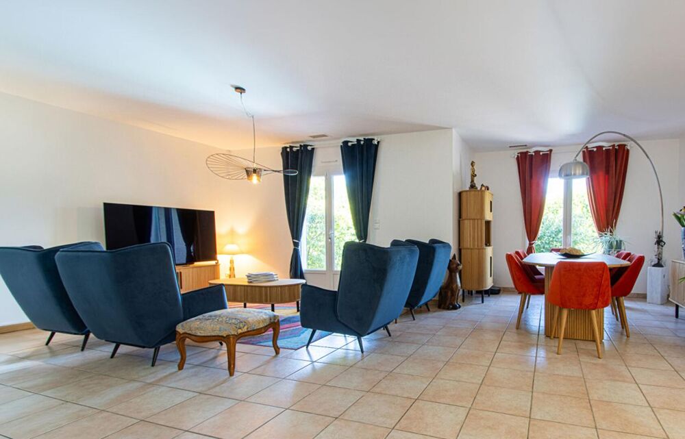 Vente Maison VILLA avec Piscine Grand Jardin  - MOUSSAN Moussan
