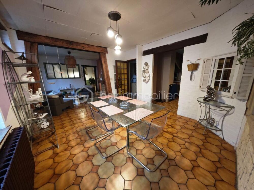 Maison familiale de 155 m²  4 chambres  Fort potentiel  Centre de Rugles