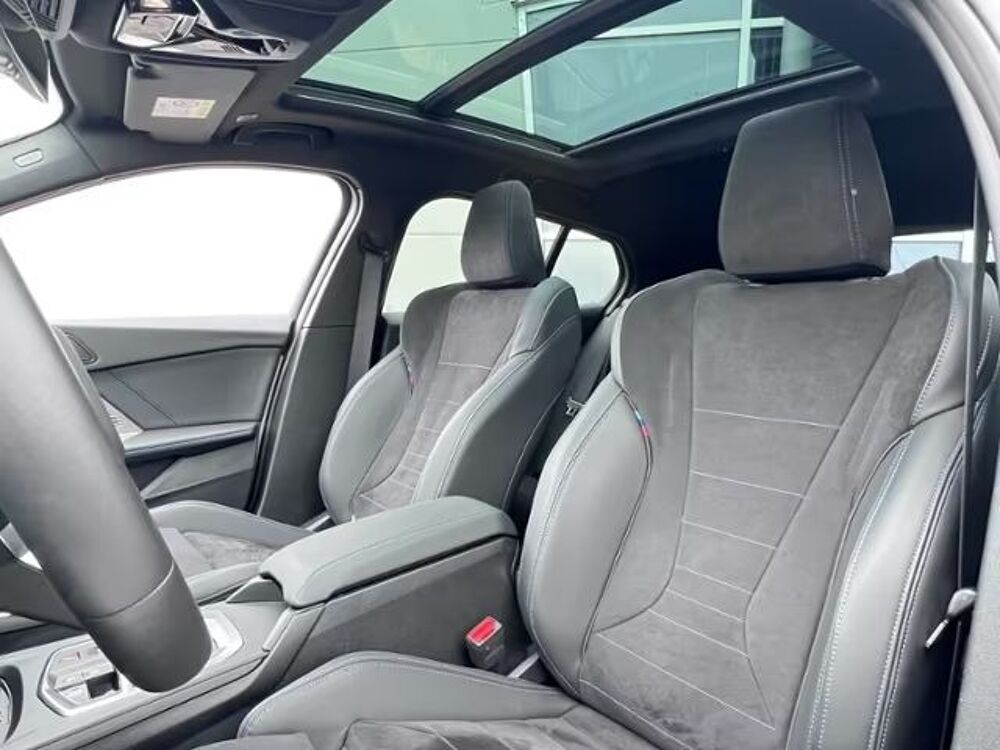 S&eacute;rie 1 d M Sport Panorama LED Sportsitze Kamara 2025 occasion 33700 Merignac