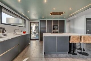  Maison à vendre 8 pièces 242 m²