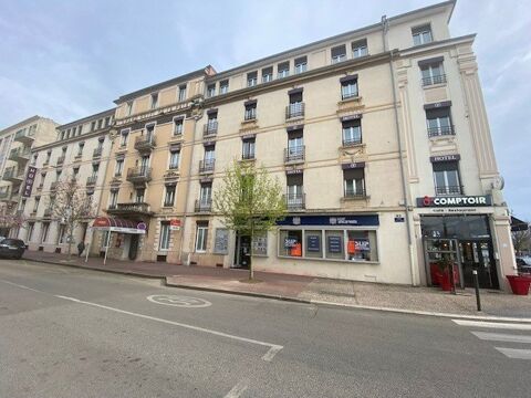 A LOUER - LOCAL COMMERCIAL 2233 01000 Bourg en bresse