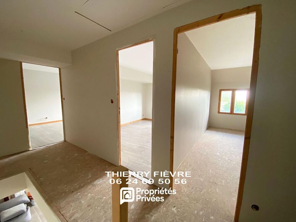 A VENDRE CURÇAY SUR DIVE - ENSEMBLE IMMOBILIER RÉNOVÉ ET À RÉNOVER SUR 1500 M2 DE TERRAIN