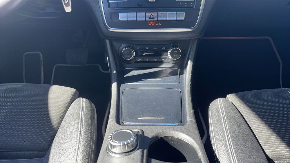Classe CLA Classe 220 CDI 177 7G-Tronic Sensation - Automatique 2016 occasion 69800 Saint Priest