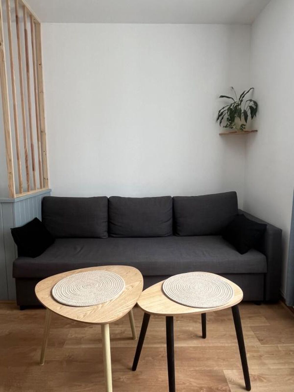 À 300 m de la plage, appartement 2 chambres entièrement rénové et vendu meublé