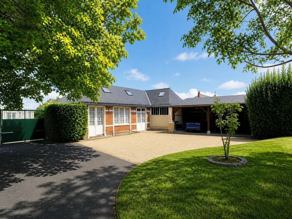 à vendre  Propriété/château Château-Gontier (53200)