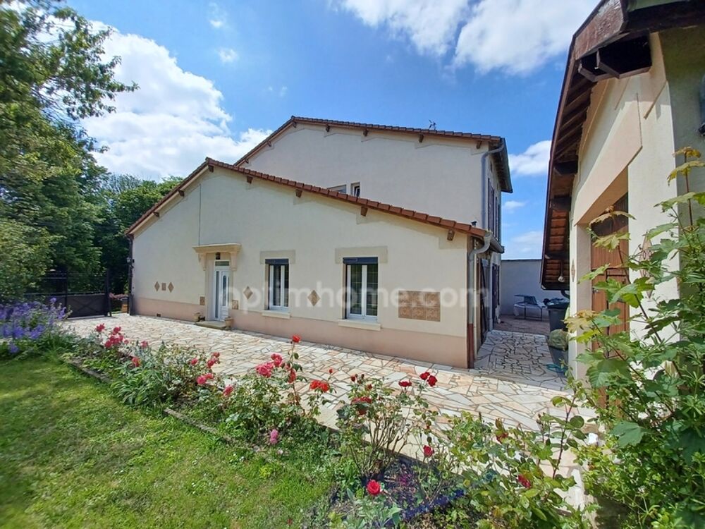 Vente Maison MAISON DE MAITRE 4 CHAMBRES/ JARDINS/GARAGE SANS VIS A VIS!!! A VENDRE!!! Consenvoye