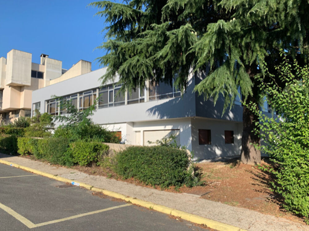   A vendre, locaux occupés 