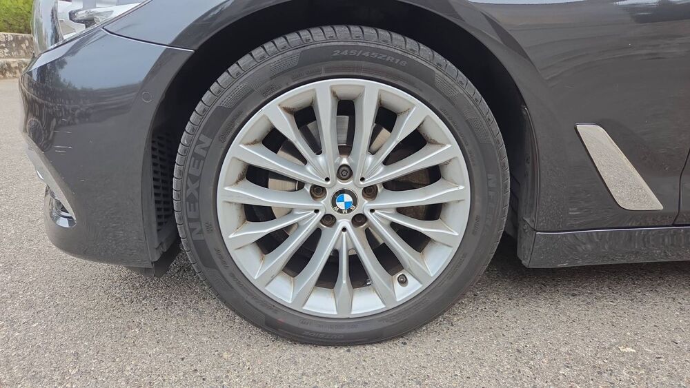 S&eacute;rie 5 518d 150 Steptronic 8 Luxury 2020 occasion 06000 Nice