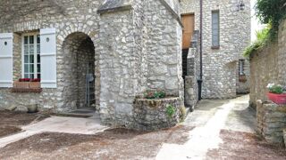  Propriété/château à vendre 8 pièces 235 m²