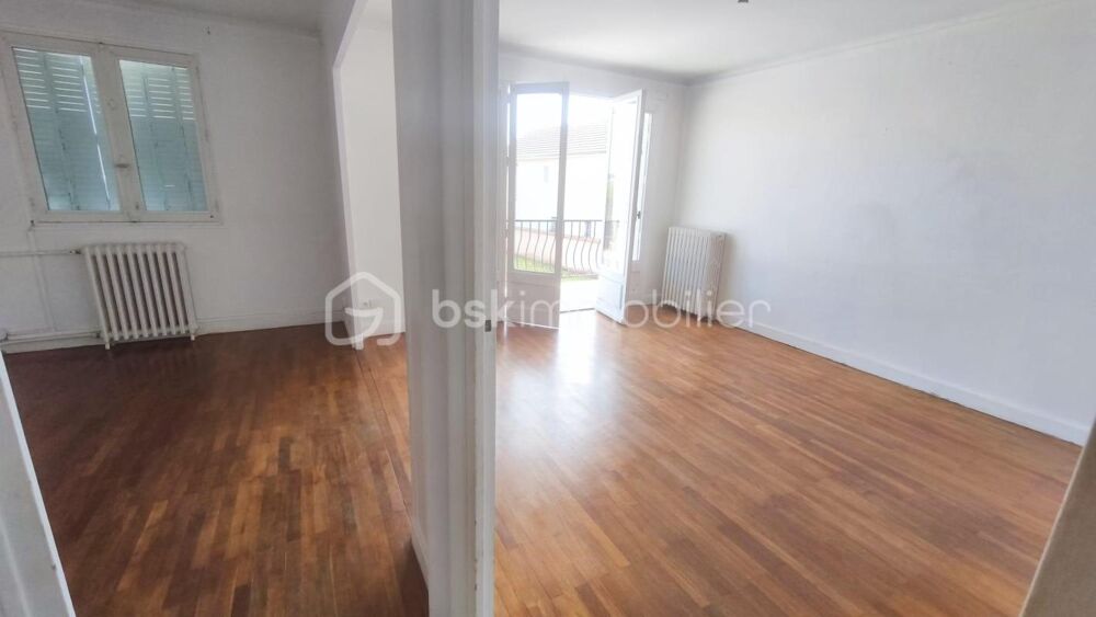 Maison sur sous sol complet 3 chambres