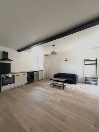 Appartement à louer 2 pièces 45 m²