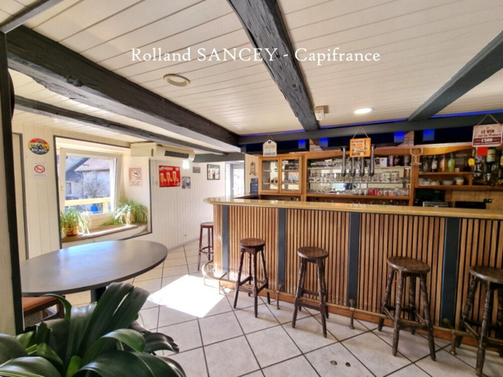 Maison avec commerce à vendre 10 pièces MONTECHEROUX (25)