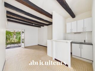  Immeuble à vendre 15 + pièces 345 m²