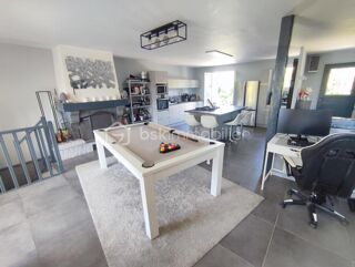  Maison  vendre 8 pices 135 m