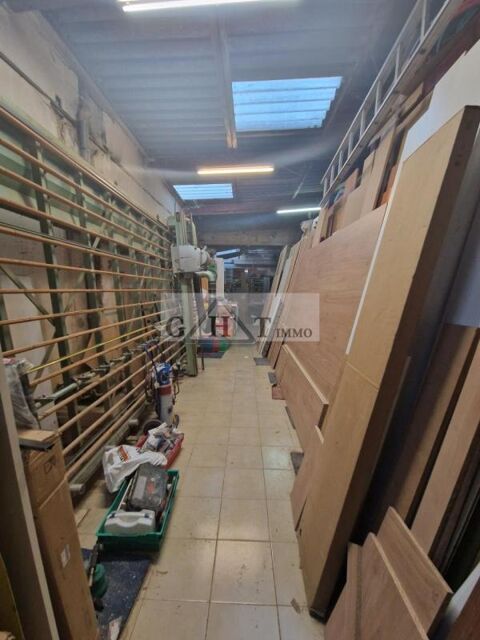 A VENDRE 130 M&sup2; ENTREPOT A DRANCY 380000 93700 Drancy