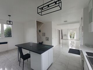  Maison à vendre 7 pièces 196 m²
