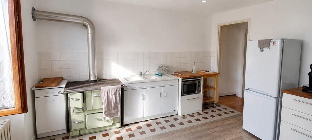 Vente Maison Maison de 4 pièces de 92 m² à Saint-Bonnet-le-Chastel Saint bonnet le chastel