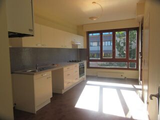  Appartement � louer 5 pi�ces 123 m�