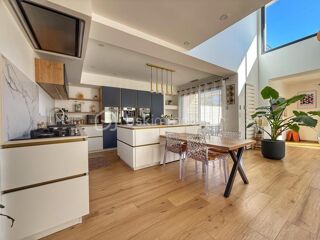  Maison � vendre 6 pi�ces 197 m�