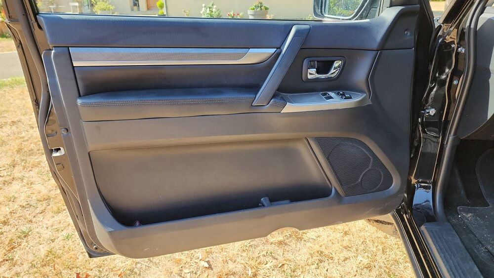 Pajero 3.2 DI-D 190 BVA Instyle 2018 occasion 49100 Angers