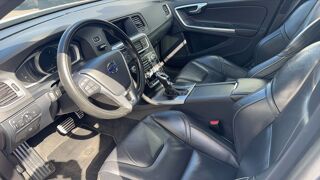 V60 2.0 TDi 190 D4 Geartronic R-Design - Automatique 2018 occasion 54000 Nancy