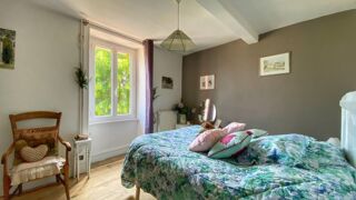  Villa  vendre 7 pices 255 m