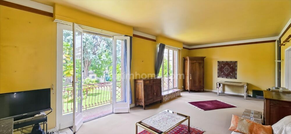 Vente Maison Maison à vendre 9 pièces PAU (64) Rare– Entre Trespoey et Allées de Morlaàs – 260 m² et 1300M2 de terrain Pau