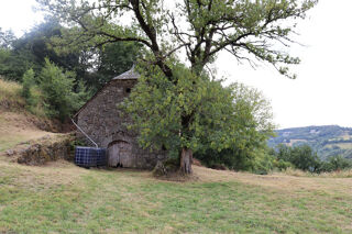  Remise / Grange à vendre 2 pièces 135 m²
