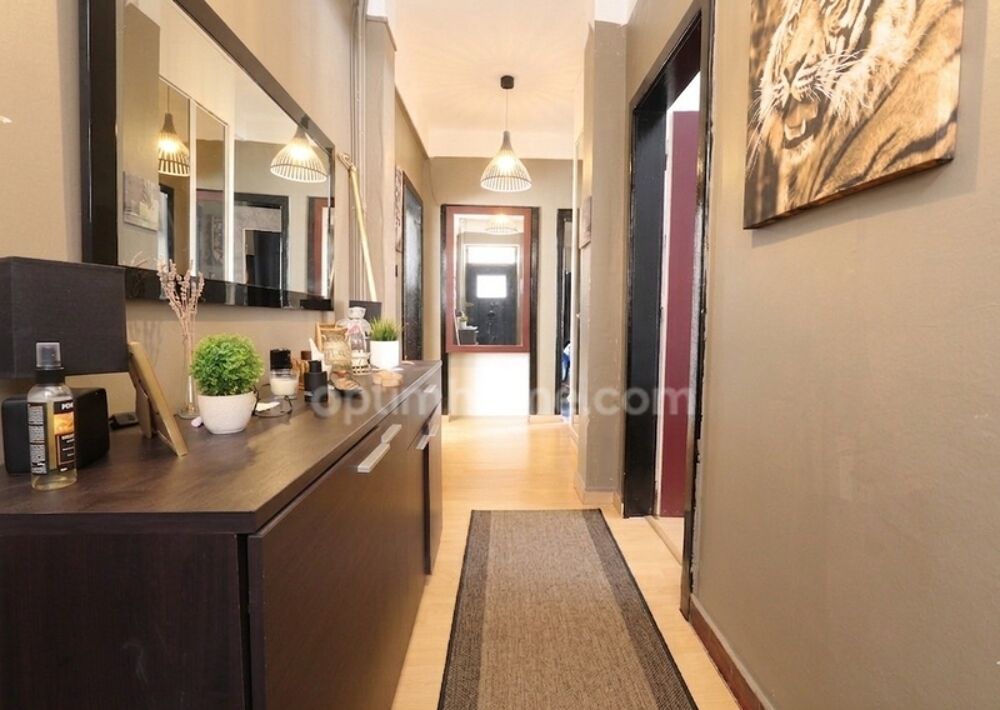 ANGEVILLERS - APPARTEMENT 3 PIECES DE 75 M² ! 2 CHAMBRES, CAVES ET PARKING ! BEAU POTENTIEL !