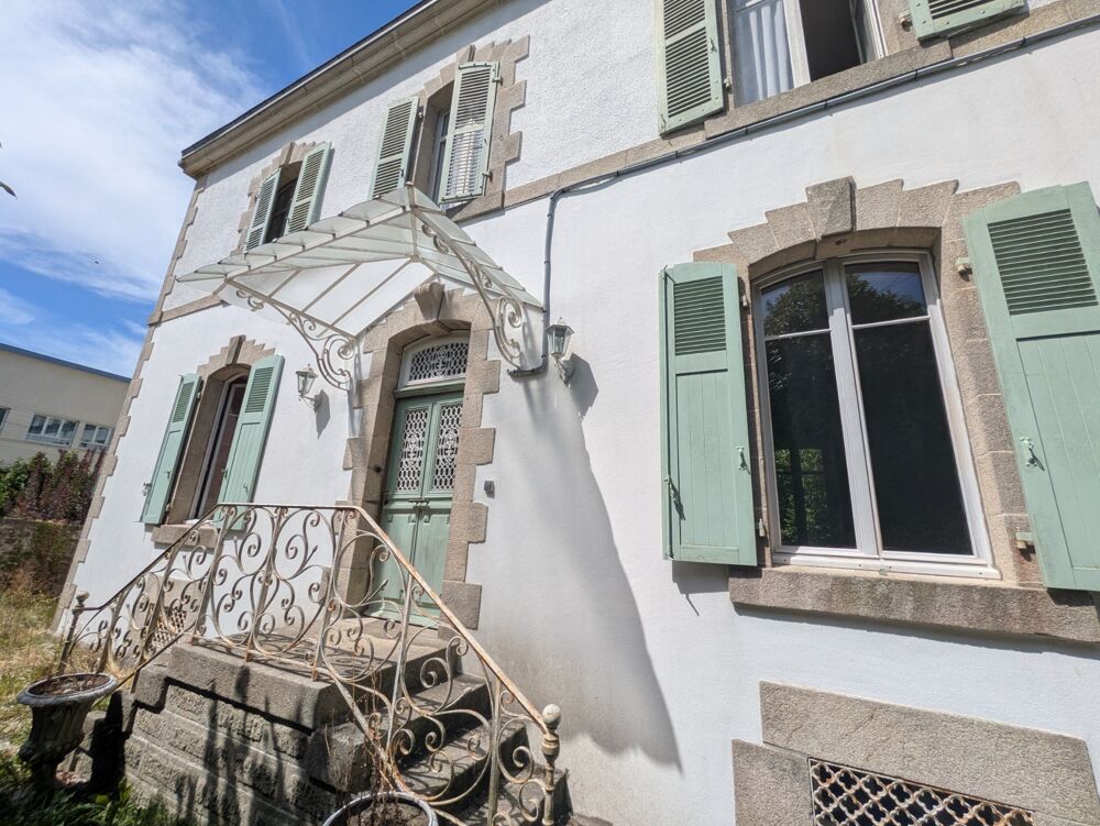 GUEMENE SUR SCORFF MAISON BOURGEOISE 7 PIÈCES 185 M² ENVIRON AVEC GARAGE ET DÉPENDANCES,UN PUITS UNE PARCELLE DE 3706M²