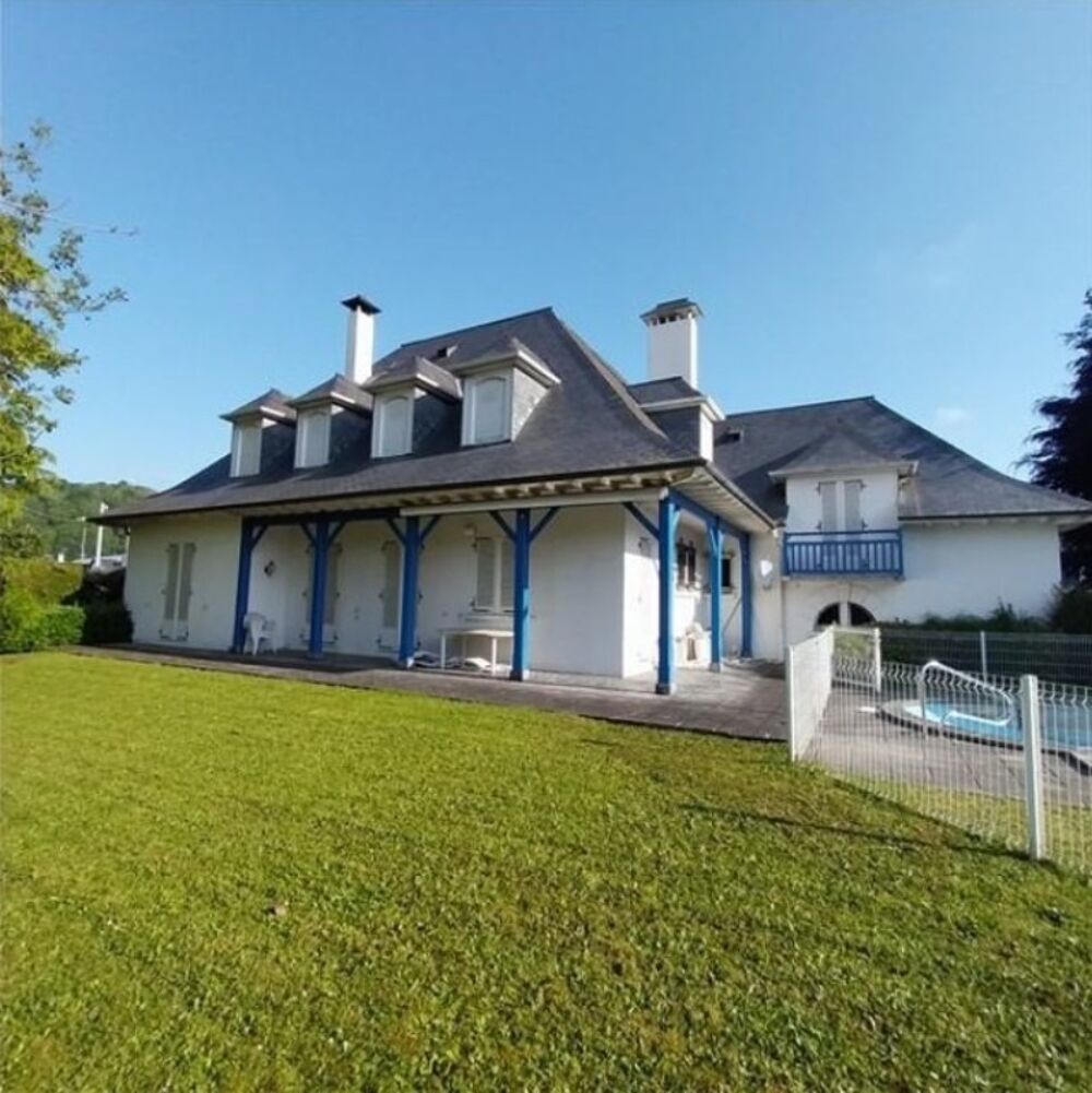 Grande villa de caractère à LOURDES (65)