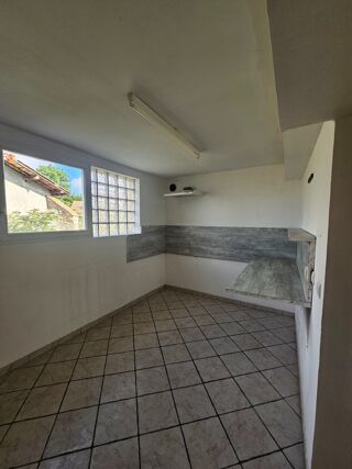  Immeuble  vendre 9 pices 350 m