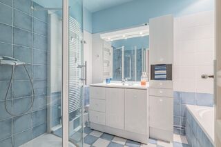  Appartement à vendre 5 pièces 146 m²